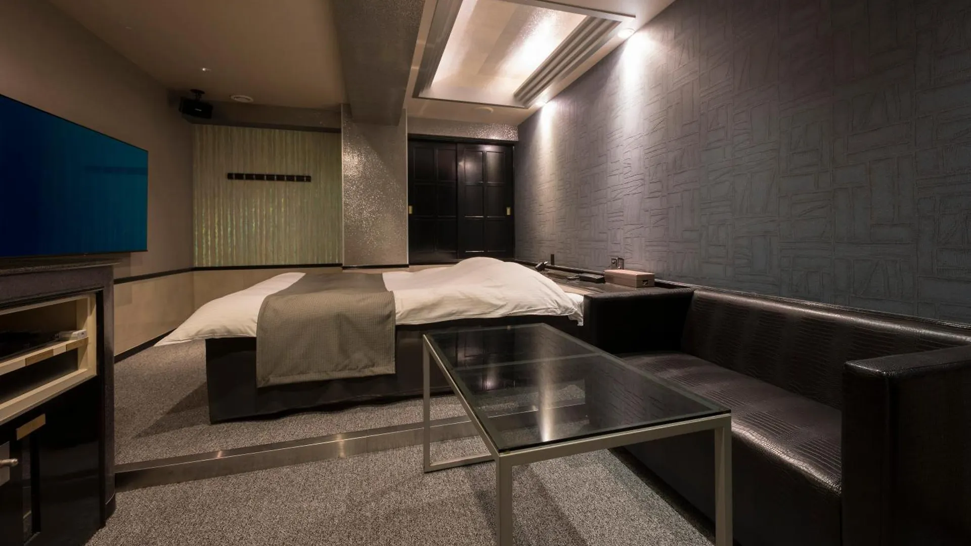 ホテル ジェムジェム 十三 (Adults Only) Osaka Love hotel